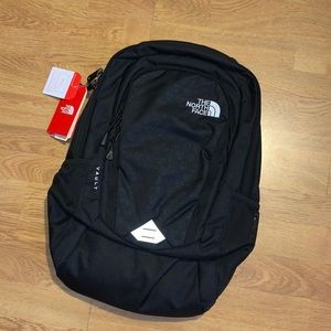 NWT The North Face Vault Backpack, Black